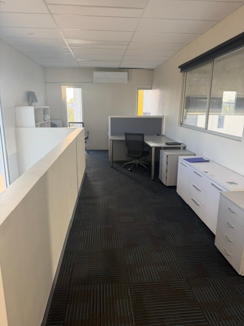 Commercial Laundry Facility